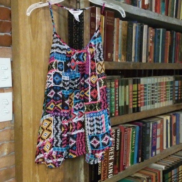 Arizona Jean Company Tops - Arizona Crochet Back Tank size small